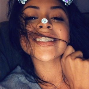 Meet your Posher, Dulce